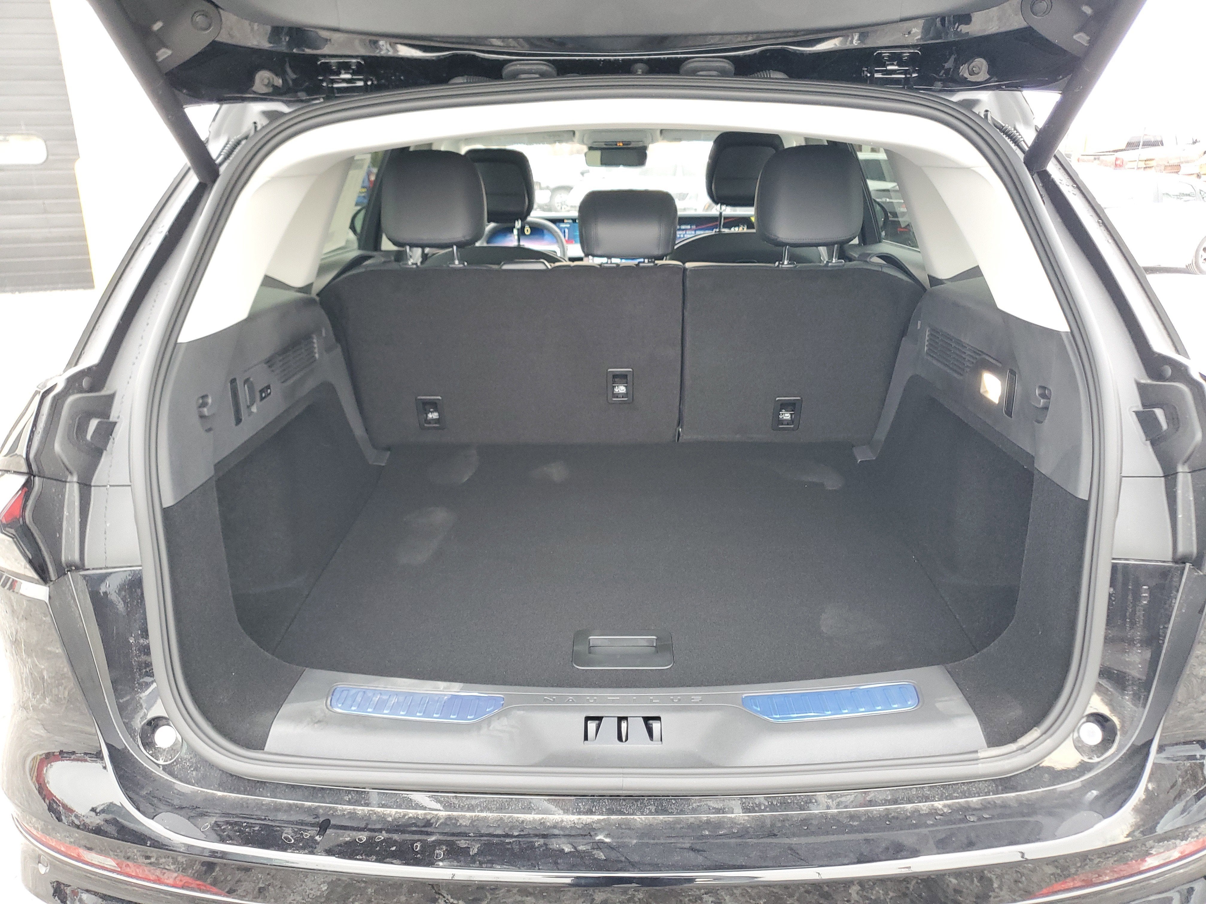 2026 Lincoln Nautilus Reserve Hybrid