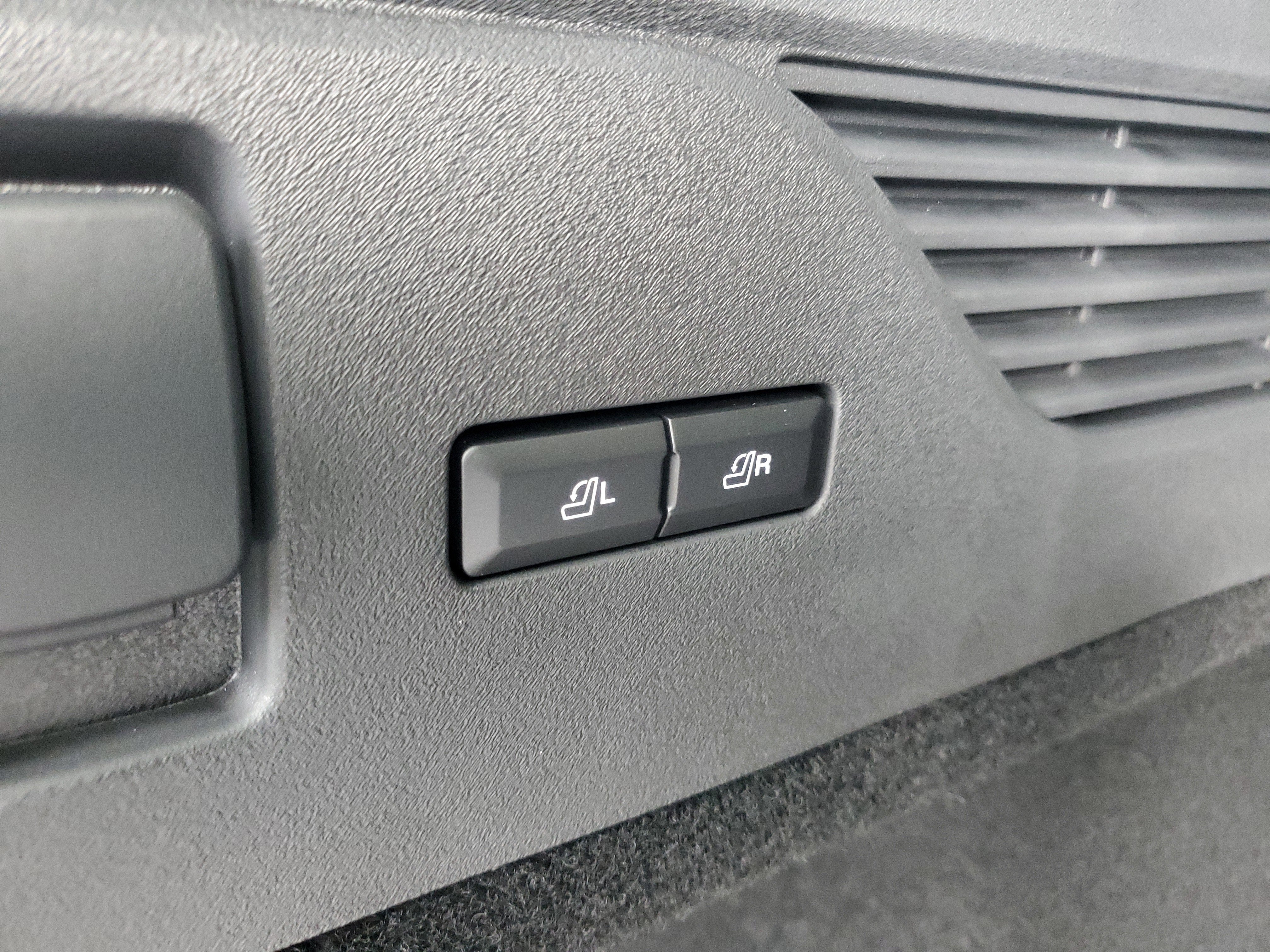 2026 Lincoln Nautilus Reserve Hybrid