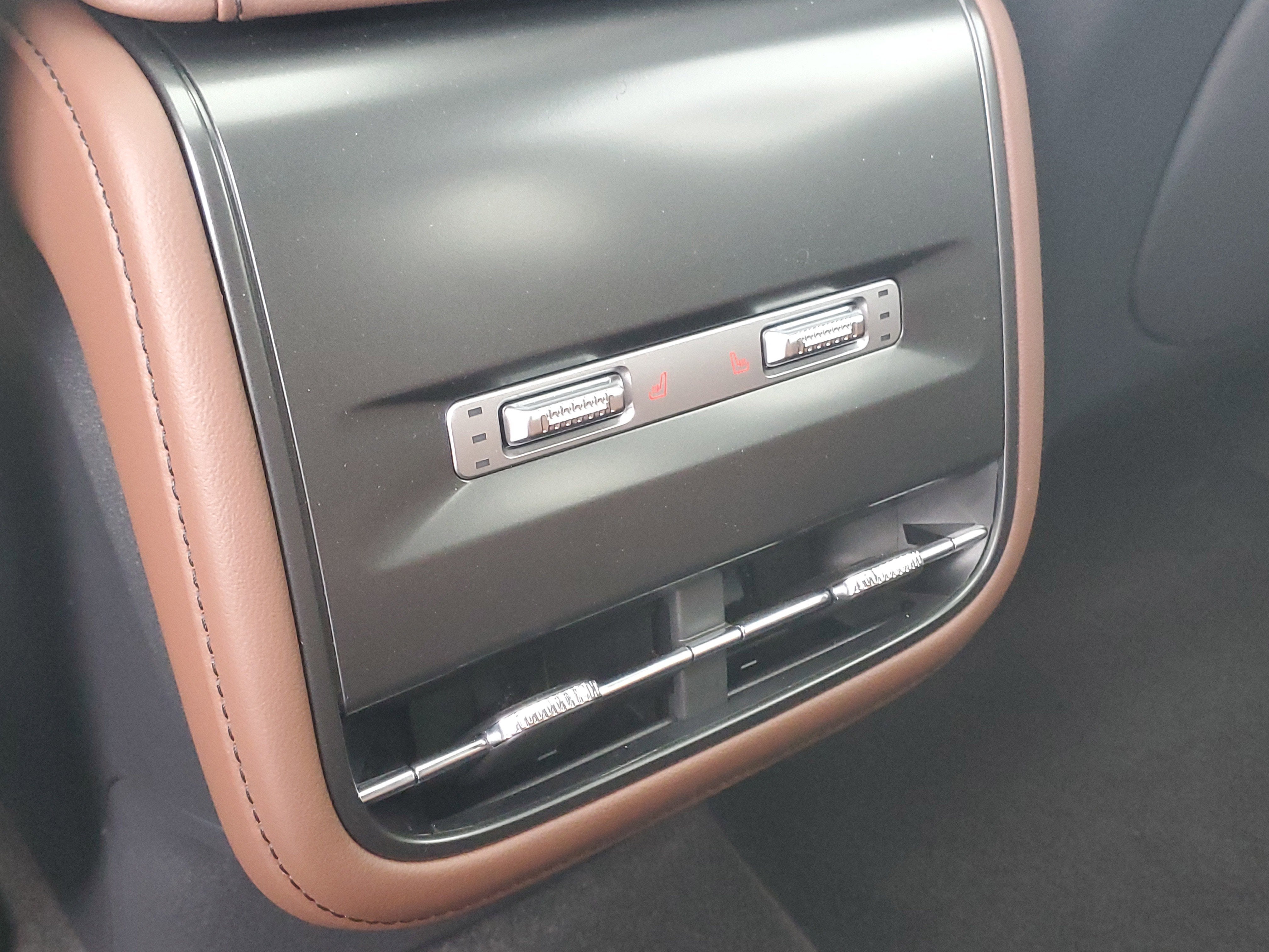 2026 Lincoln Nautilus Reserve Hybrid