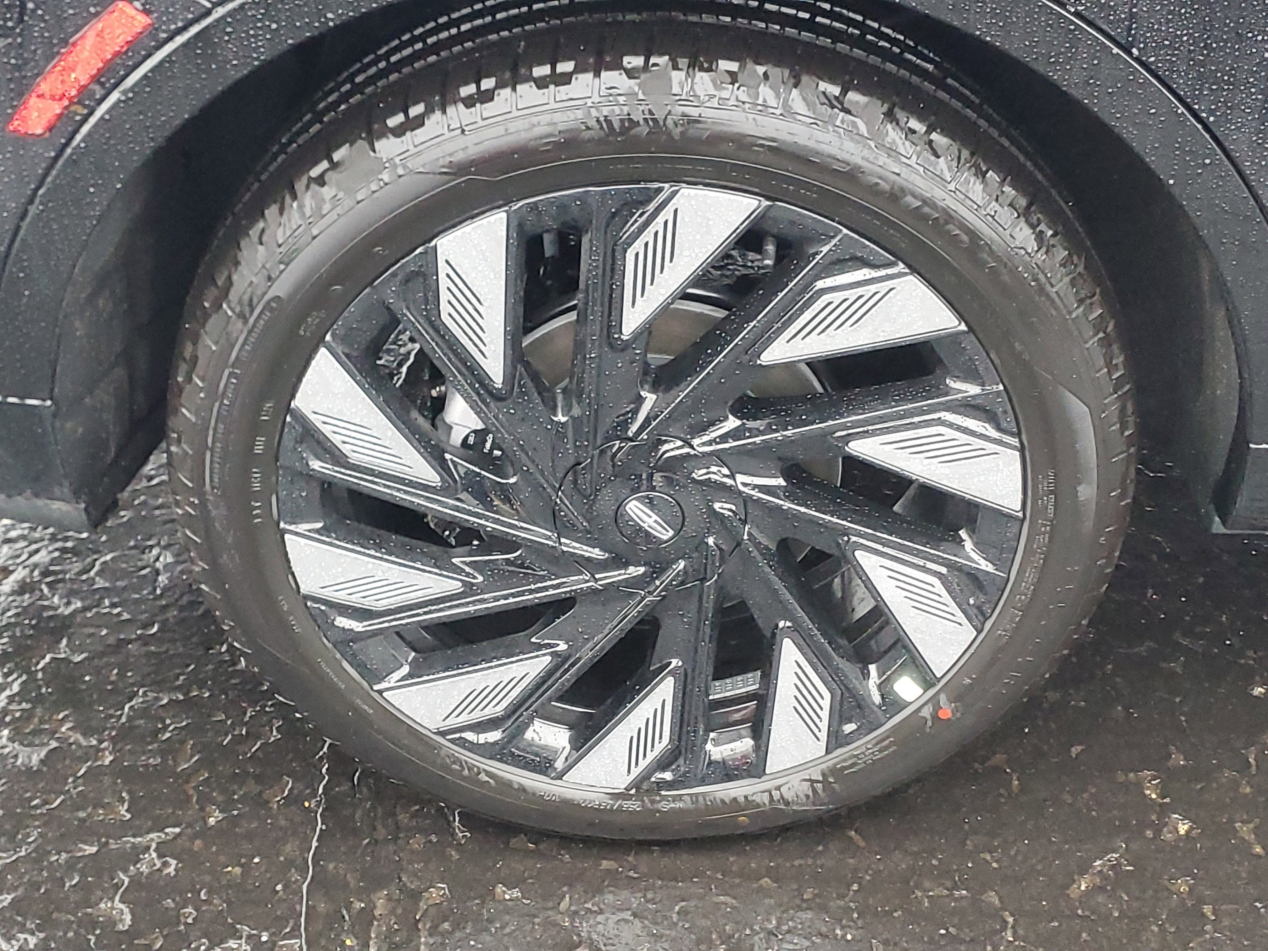 2026 Lincoln Nautilus Reserve Hybrid