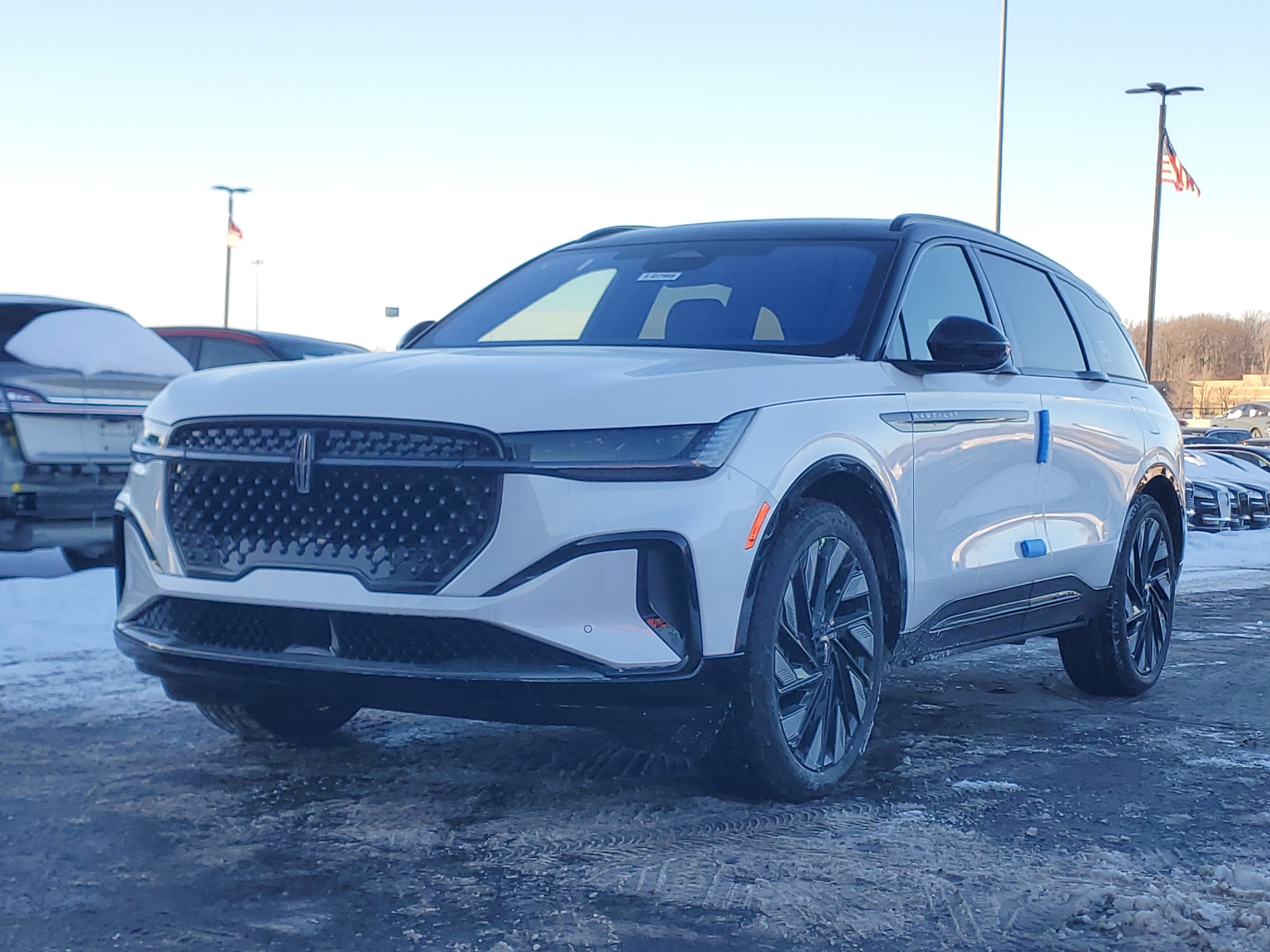 2026 Lincoln Nautilus Reserve Hybrid