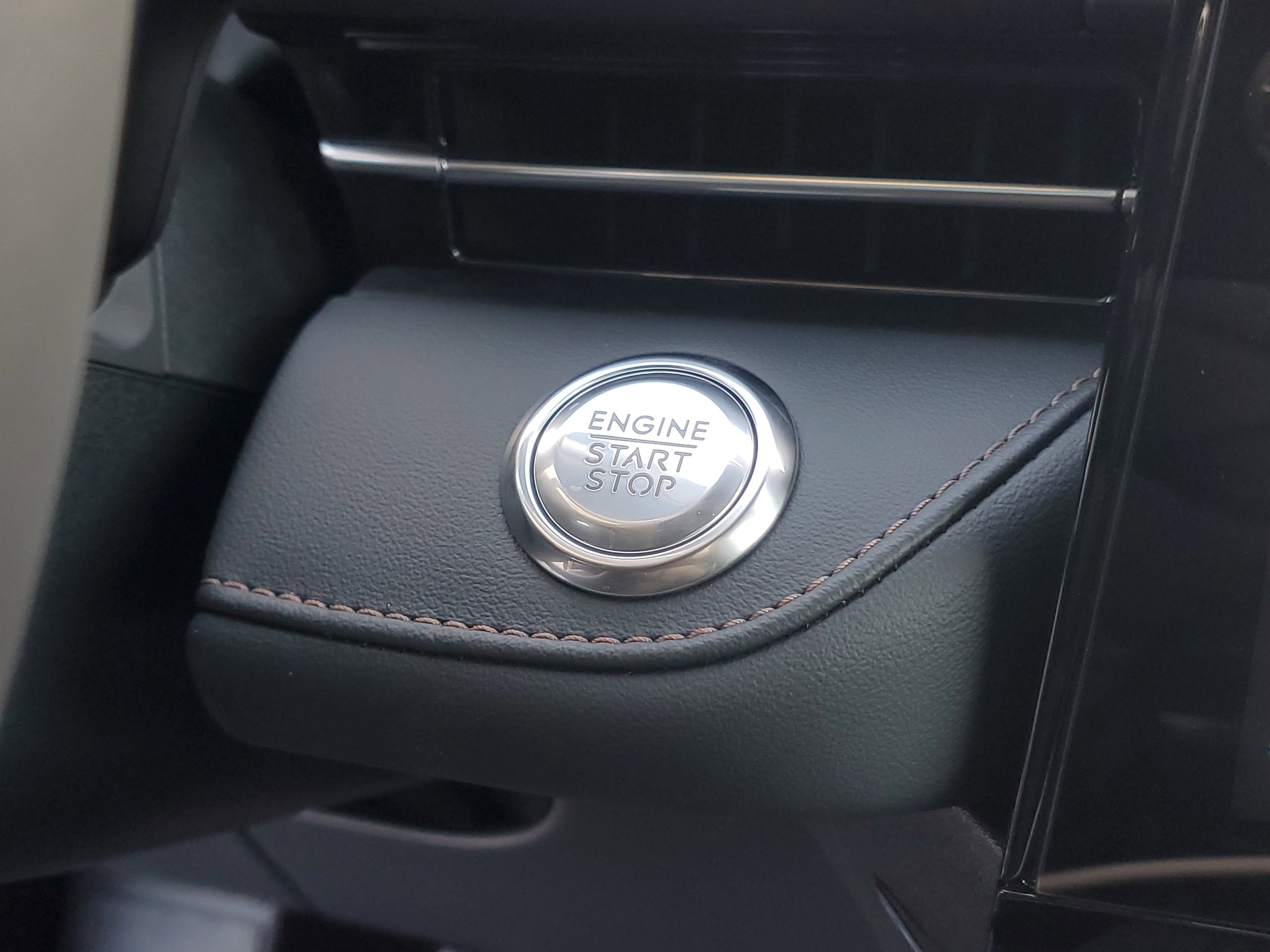 2026 Lincoln Nautilus Reserve Hybrid