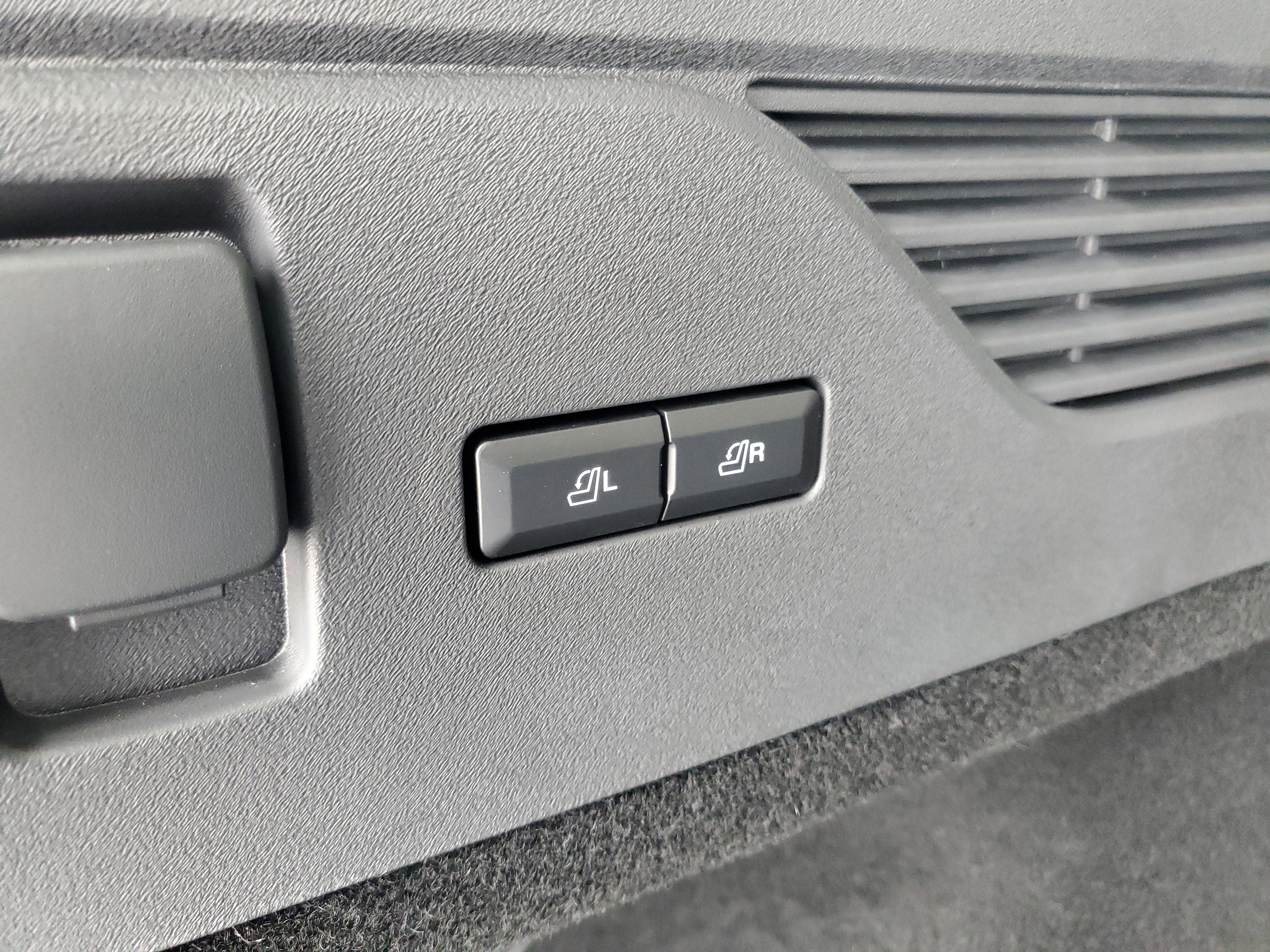 2026 Lincoln Nautilus Reserve Hybrid