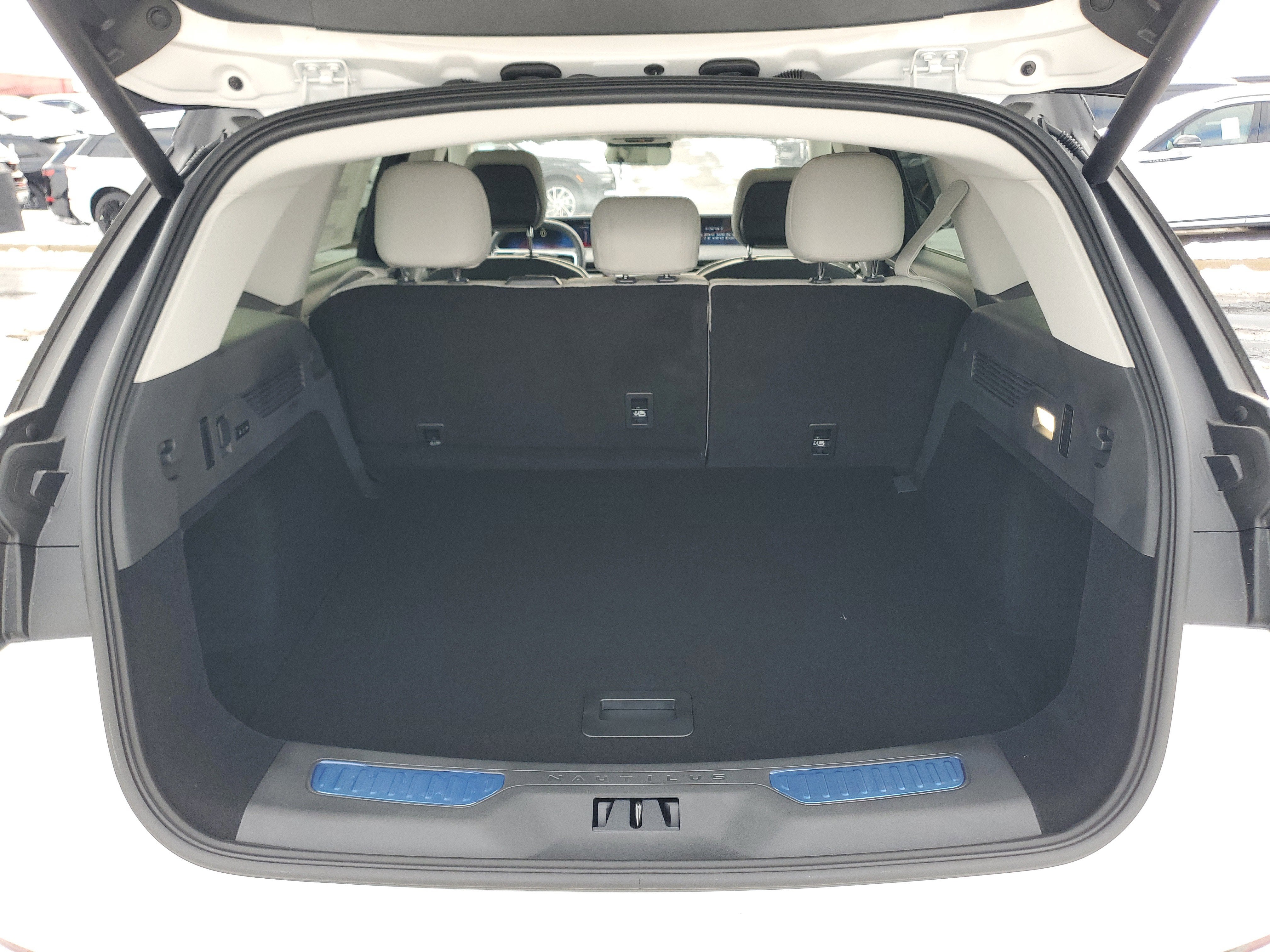 2026 Lincoln Nautilus Reserve Hybrid