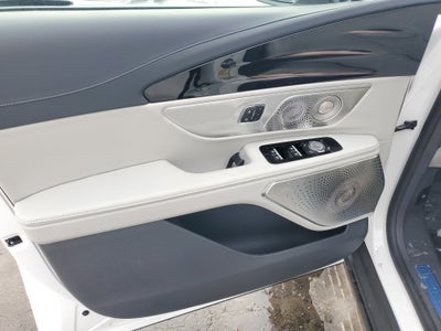 2026 Lincoln Nautilus Reserve Hybrid