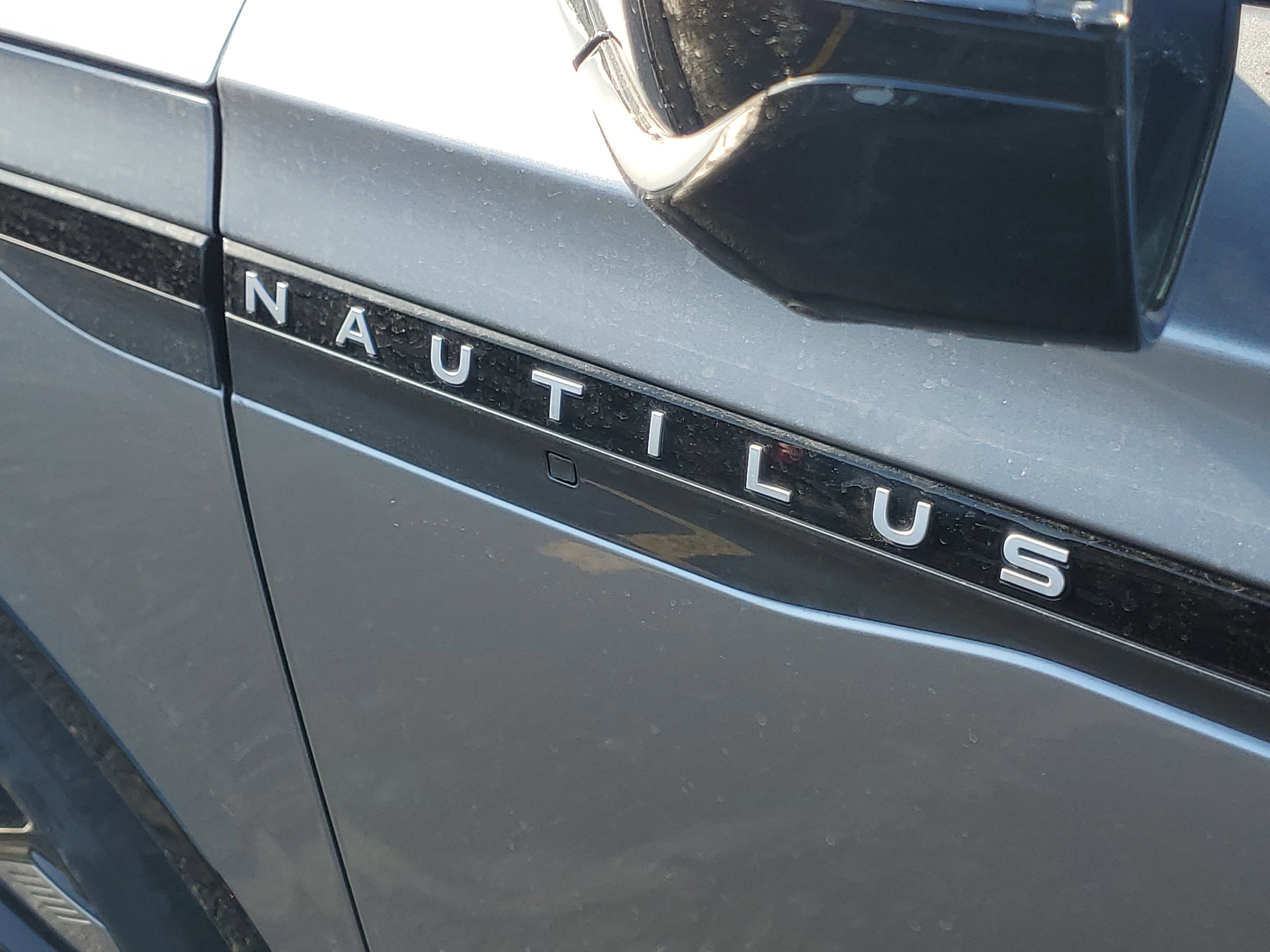 2026 Lincoln Nautilus Reserve Hybrid