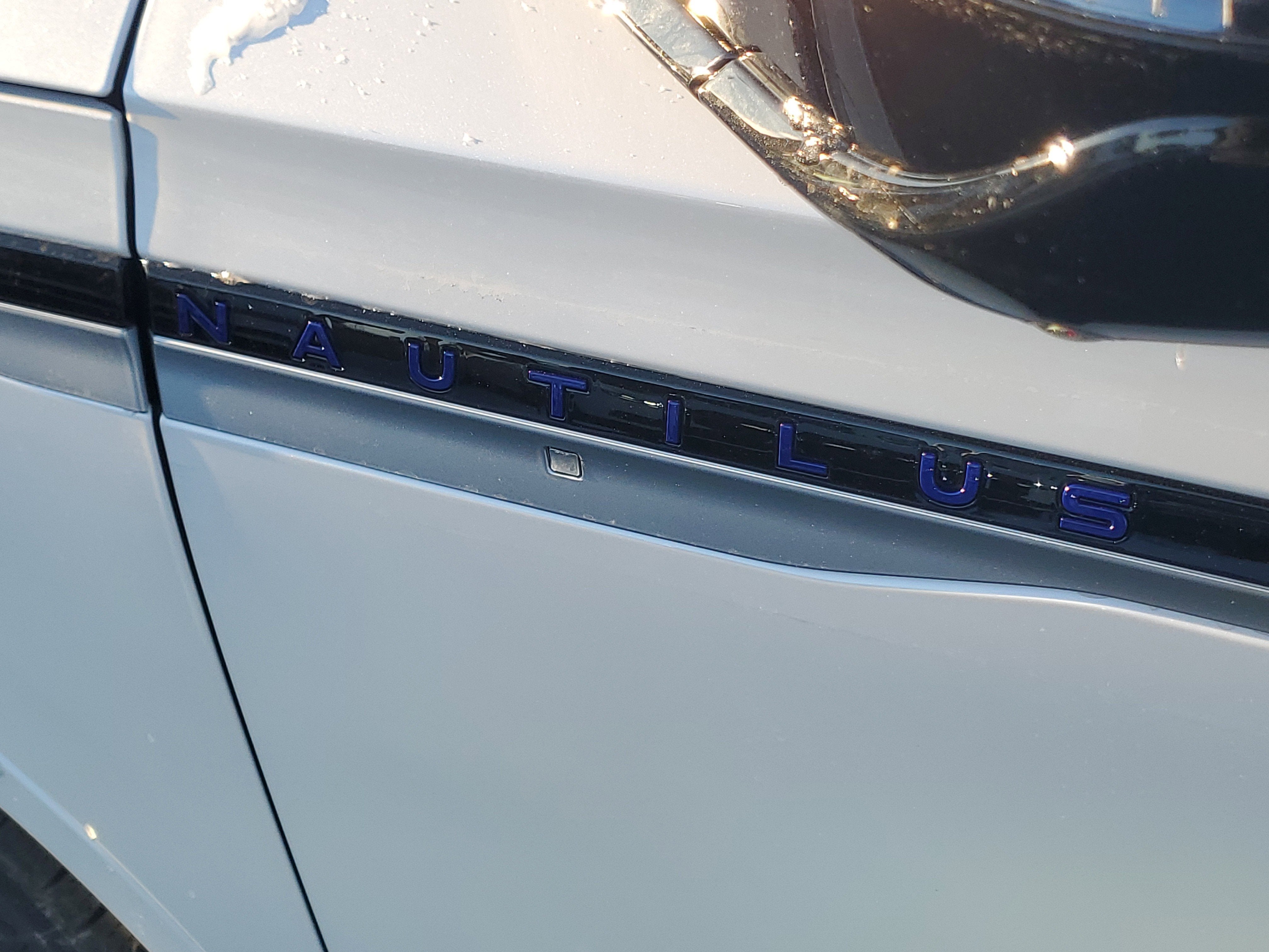 2026 Lincoln Nautilus Reserve Hybrid