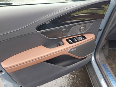 2026 Lincoln Nautilus Reserve Hybrid