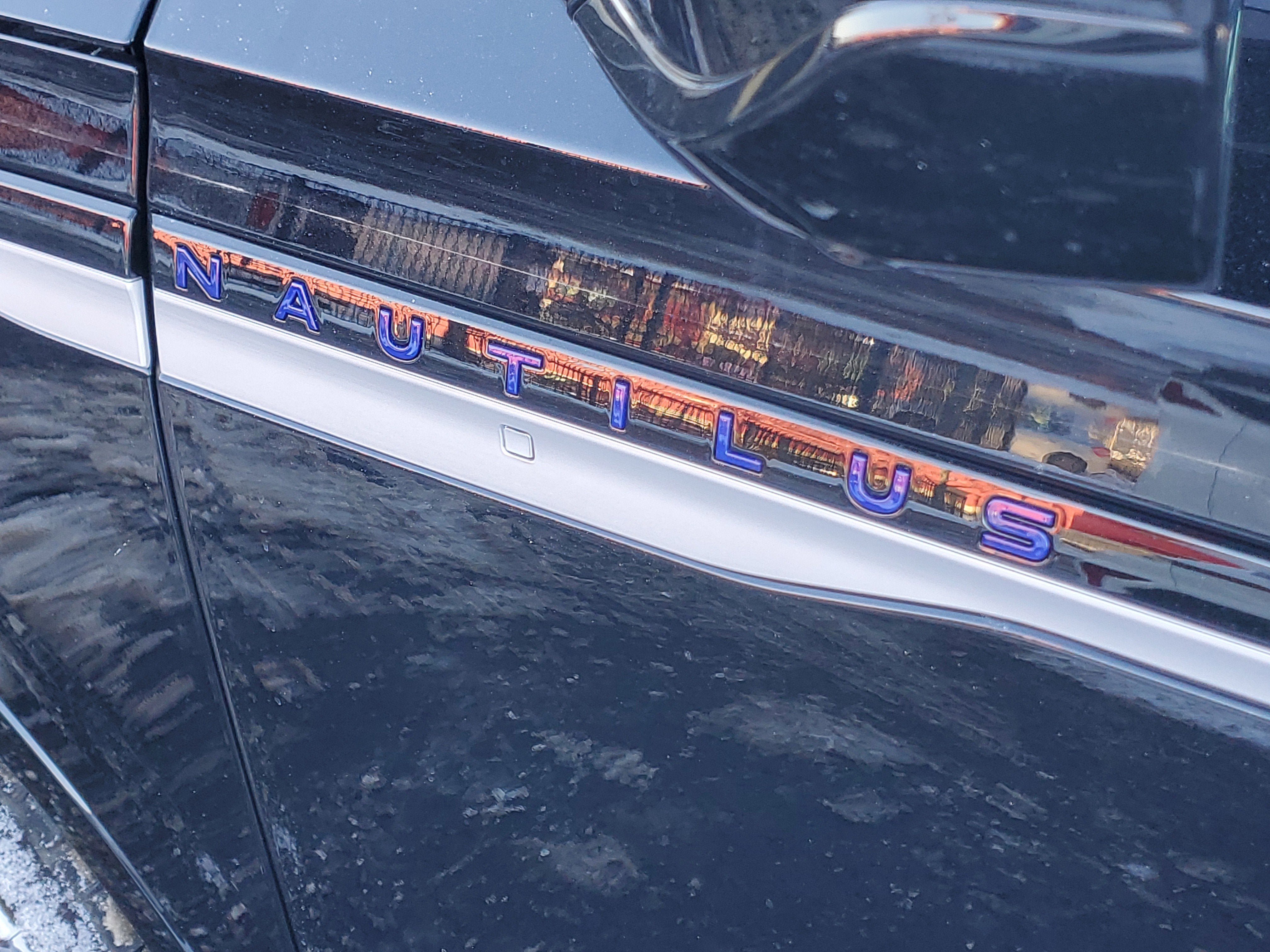 2026 Lincoln Nautilus Reserve Hybrid