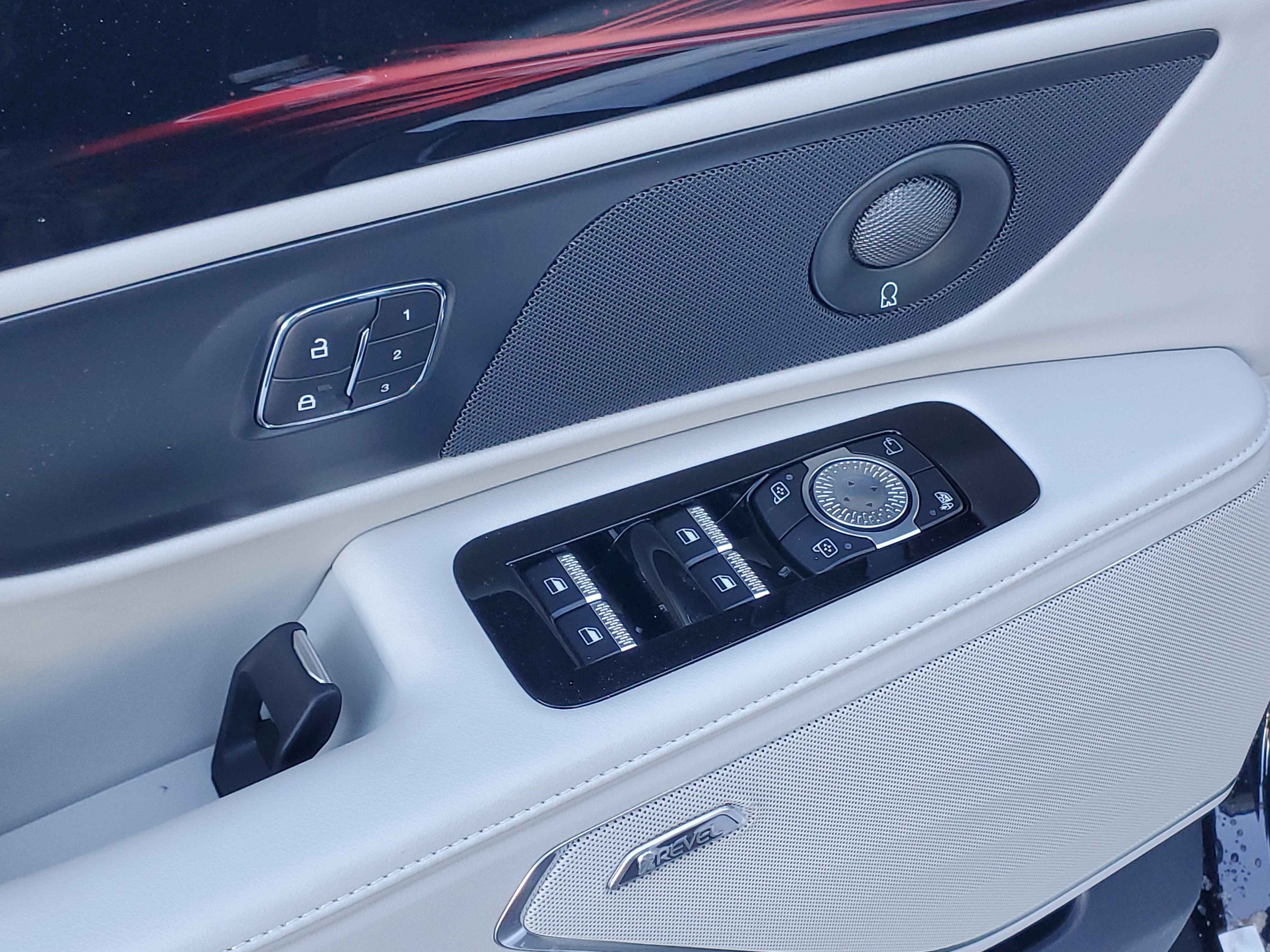 2026 Lincoln Nautilus Reserve Hybrid