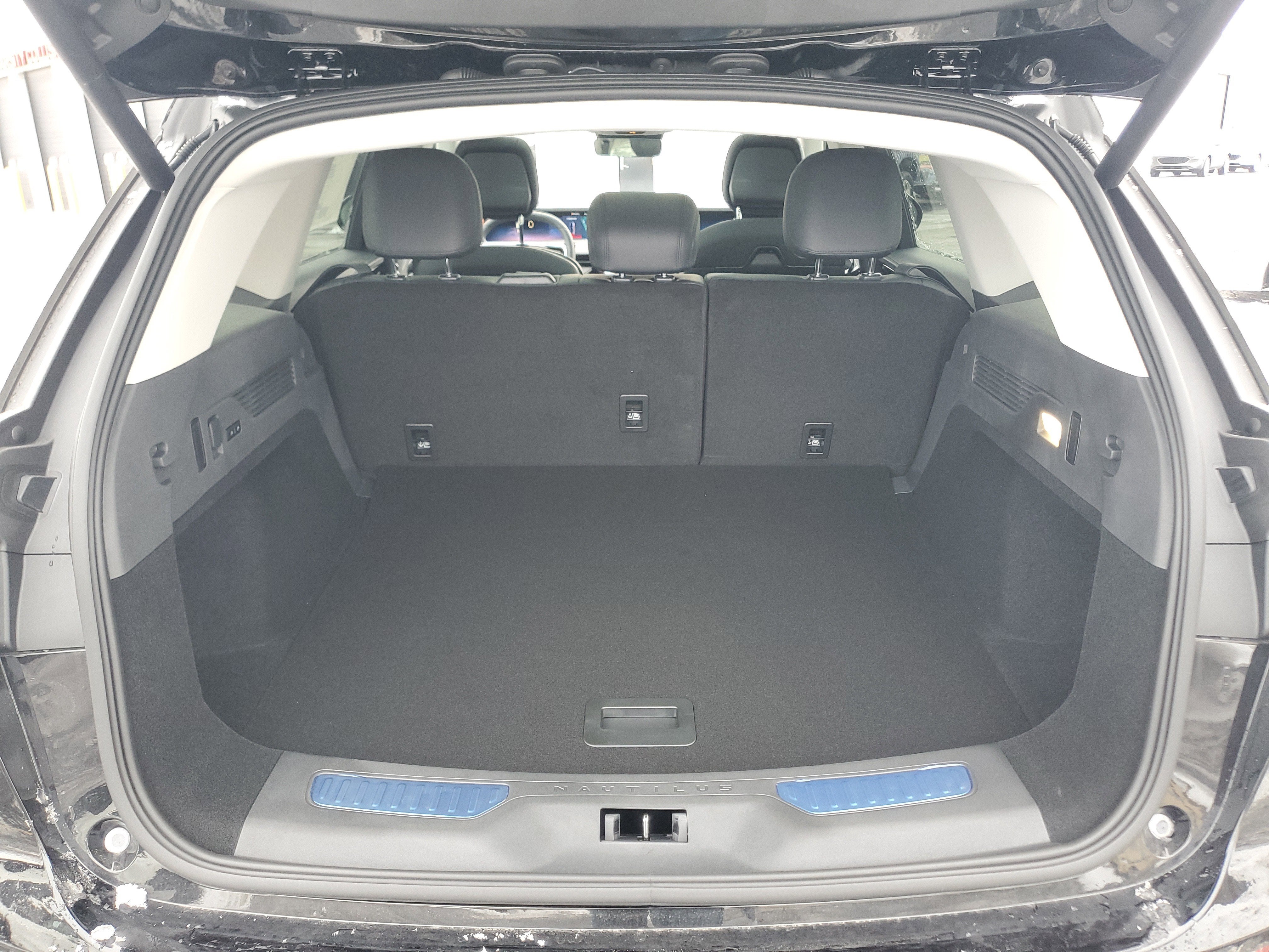 2026 Lincoln Nautilus Reserve Hybrid