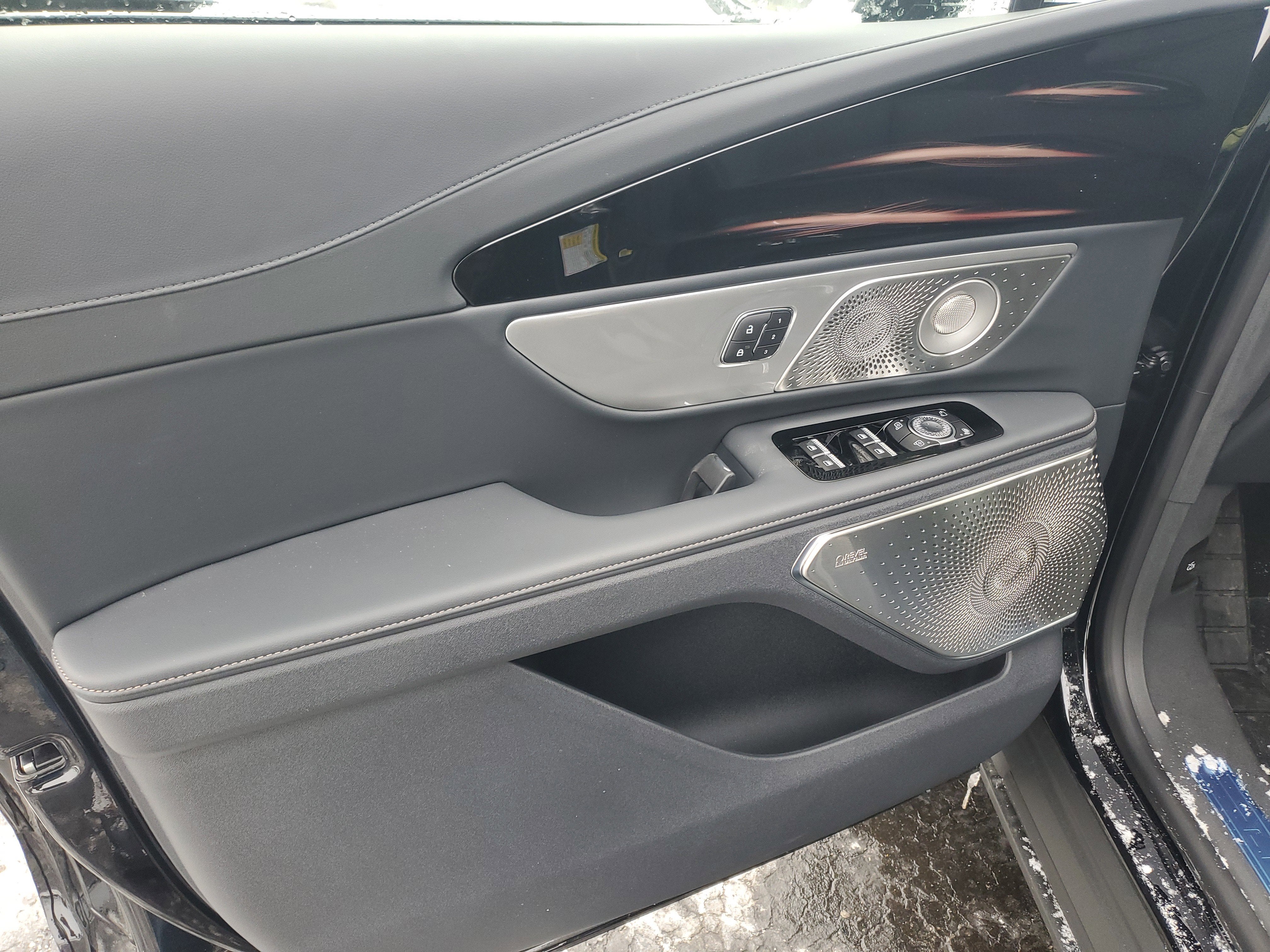 2026 Lincoln Nautilus Reserve Hybrid