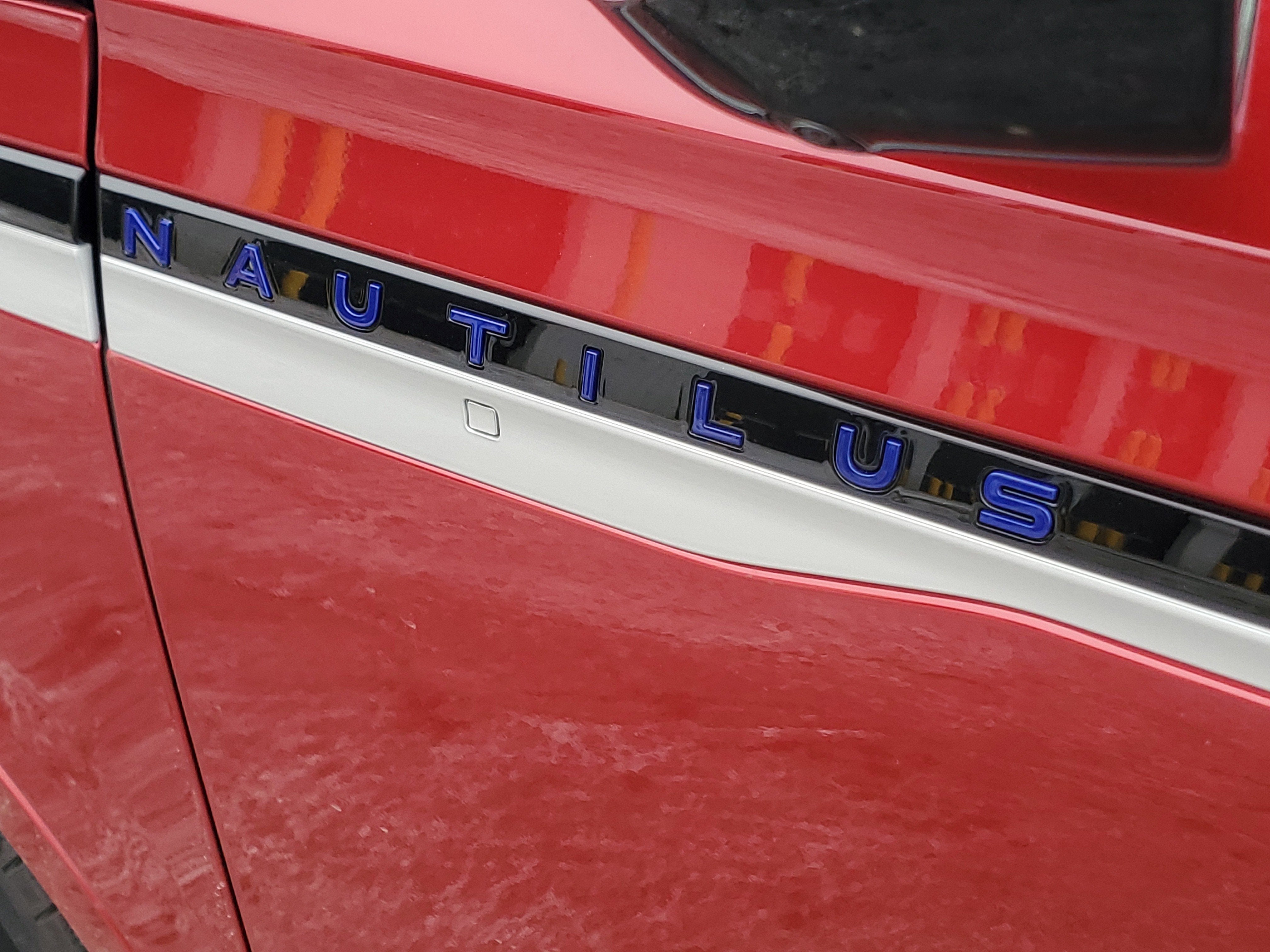 2026 Lincoln Nautilus Reserve Hybrid