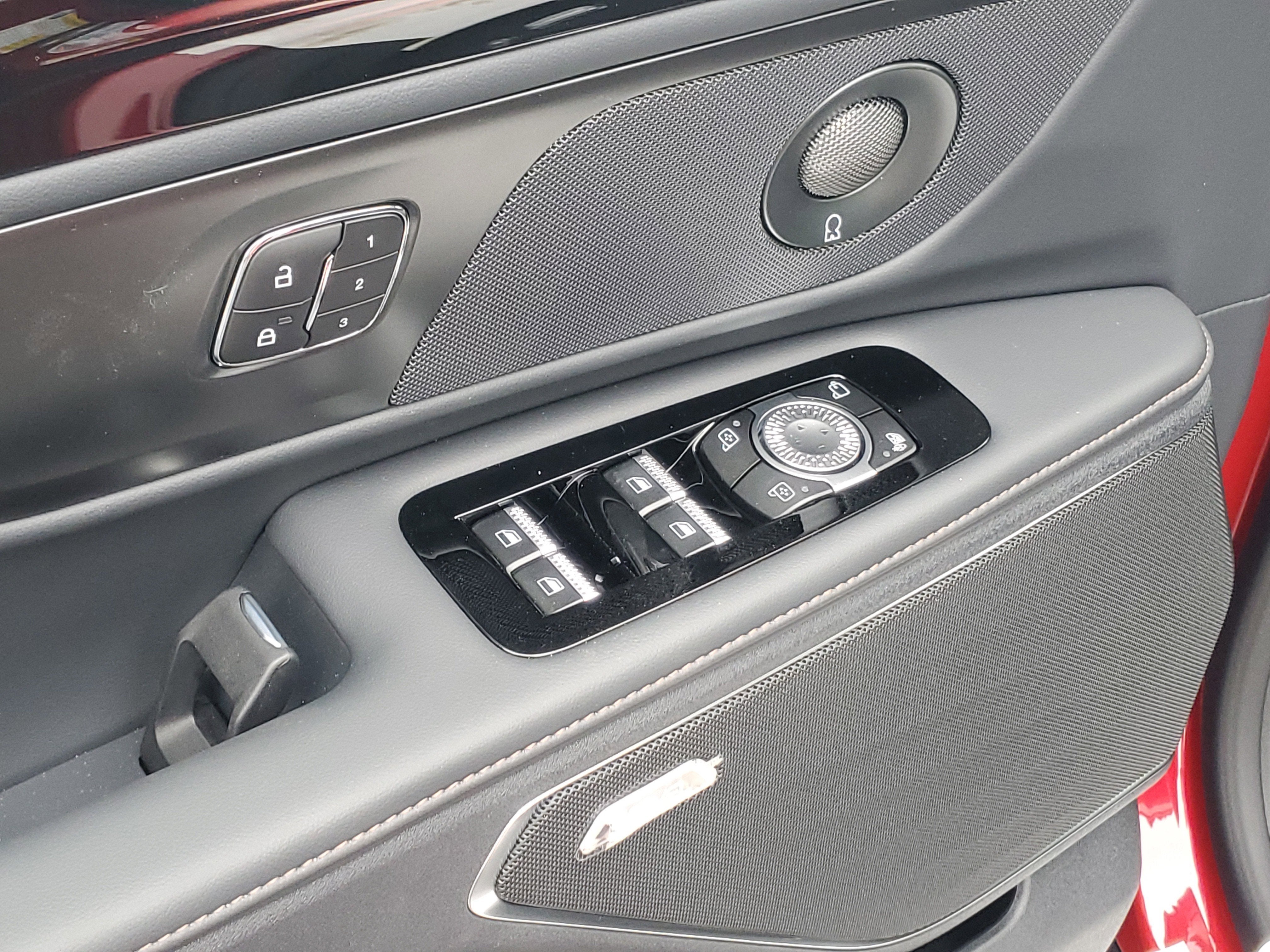 2026 Lincoln Nautilus Reserve Hybrid