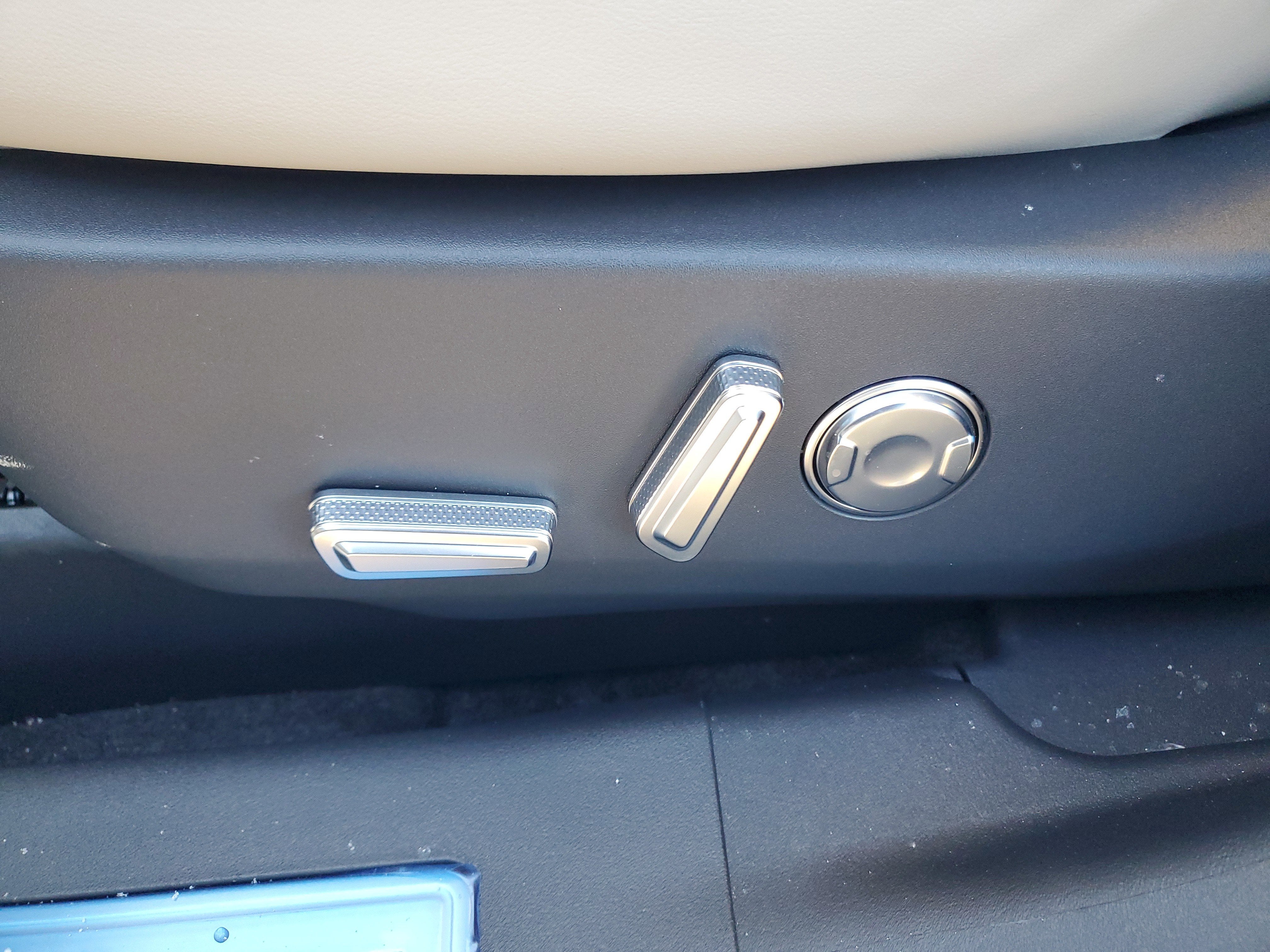 2026 Lincoln Nautilus Reserve Hybrid