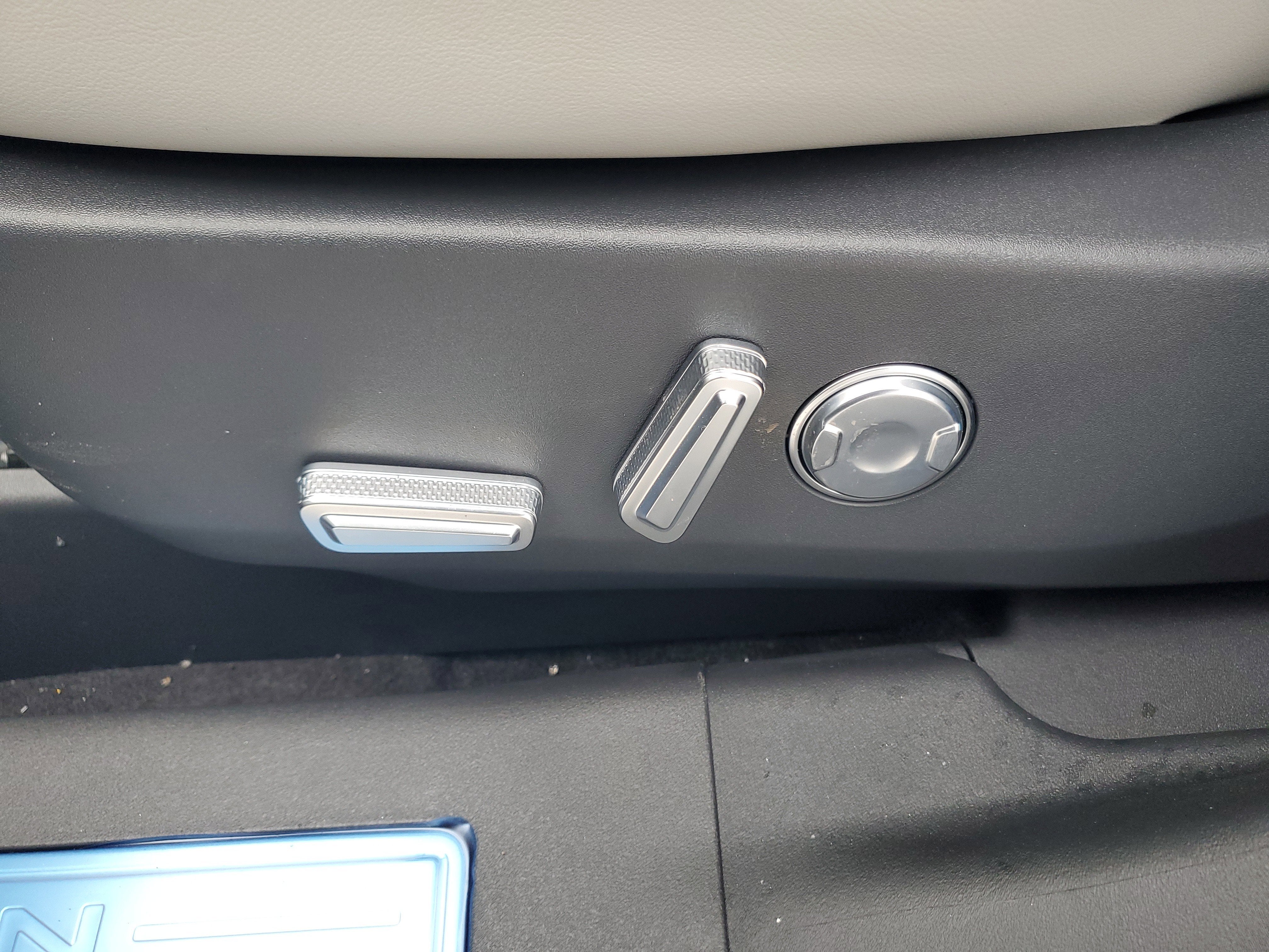 2026 Lincoln Nautilus Reserve Hybrid