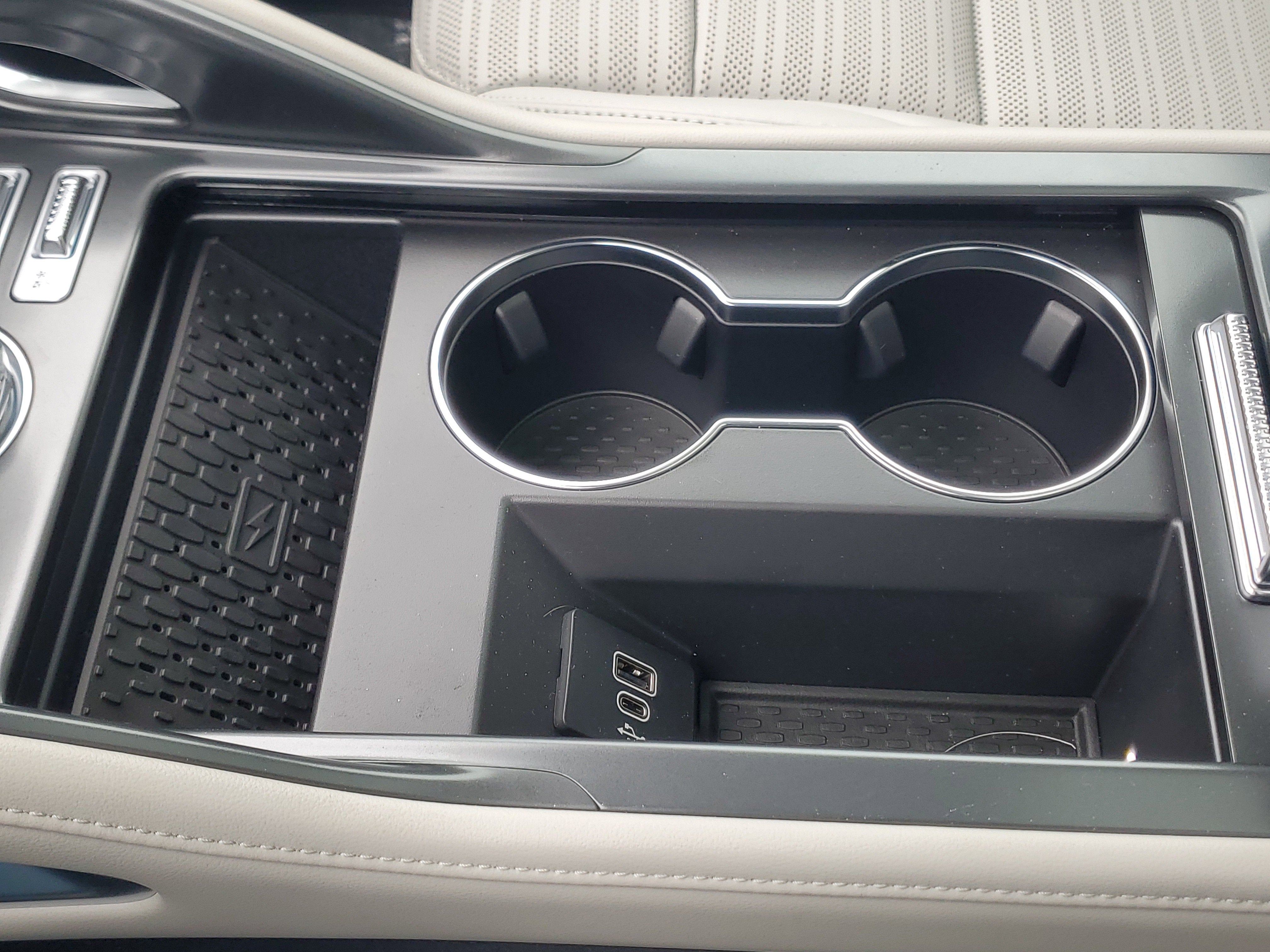 2026 Lincoln Nautilus Reserve Hybrid