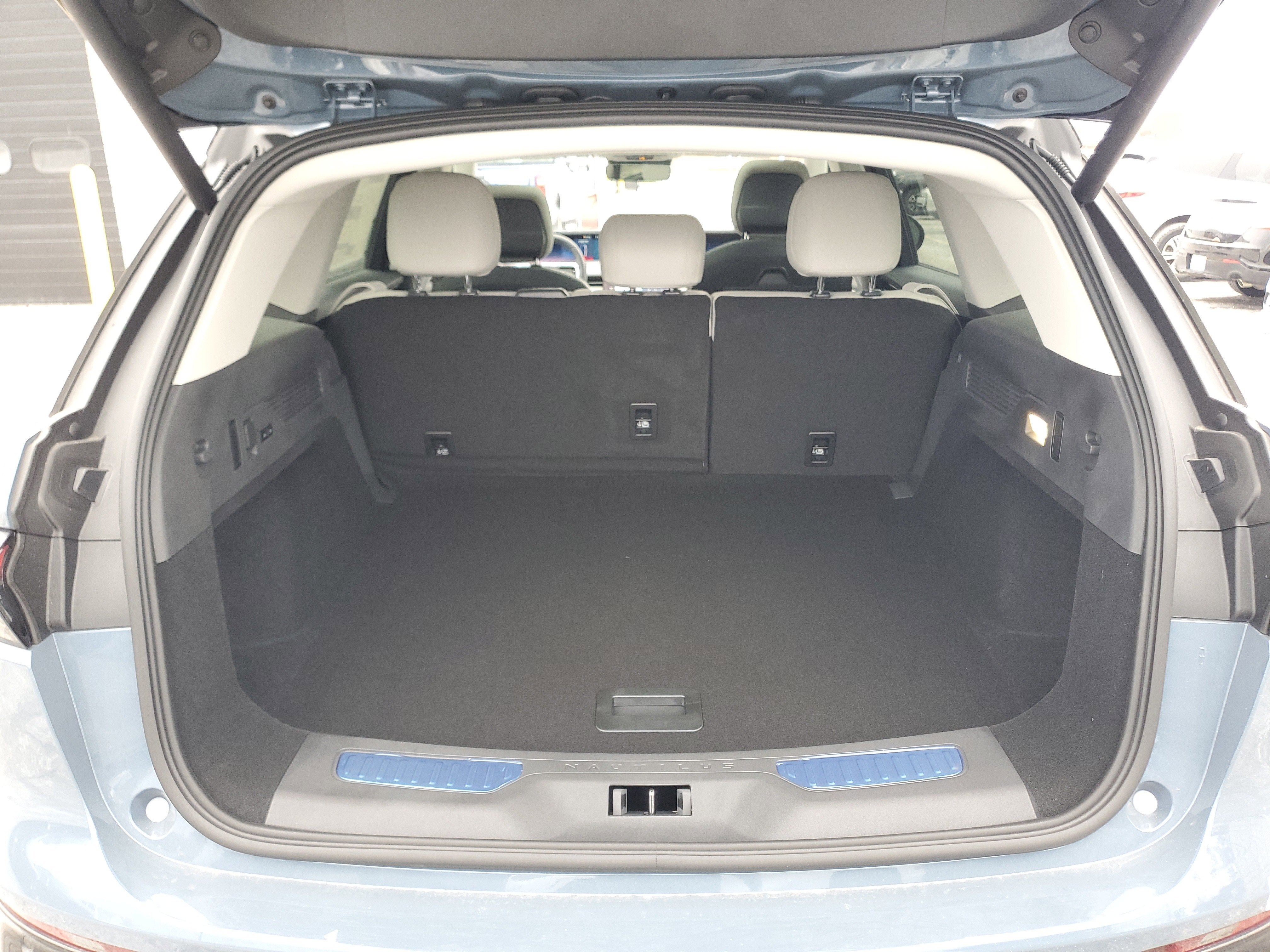 2026 Lincoln Nautilus Reserve Hybrid