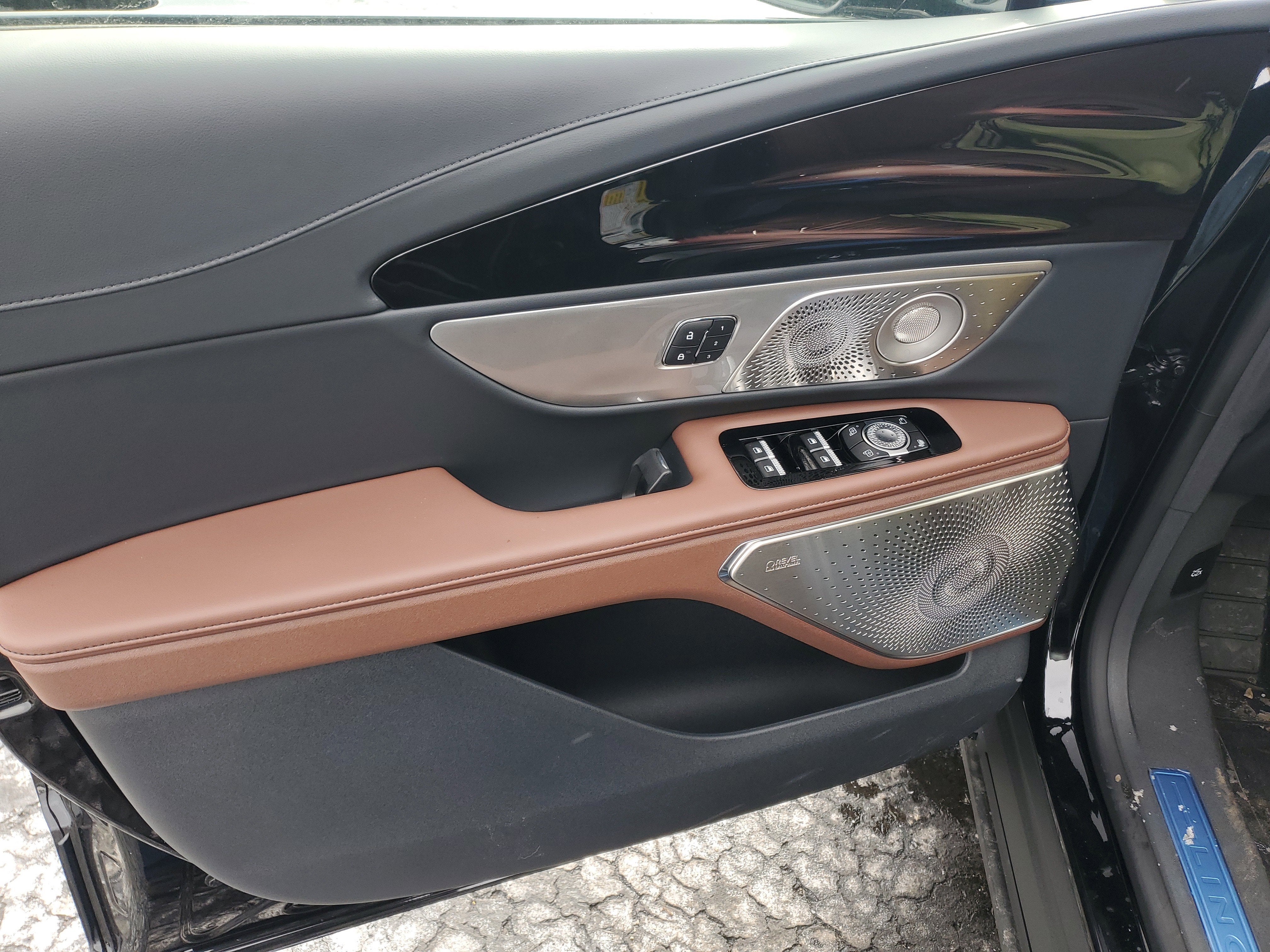 2026 Lincoln Nautilus Reserve Hybrid