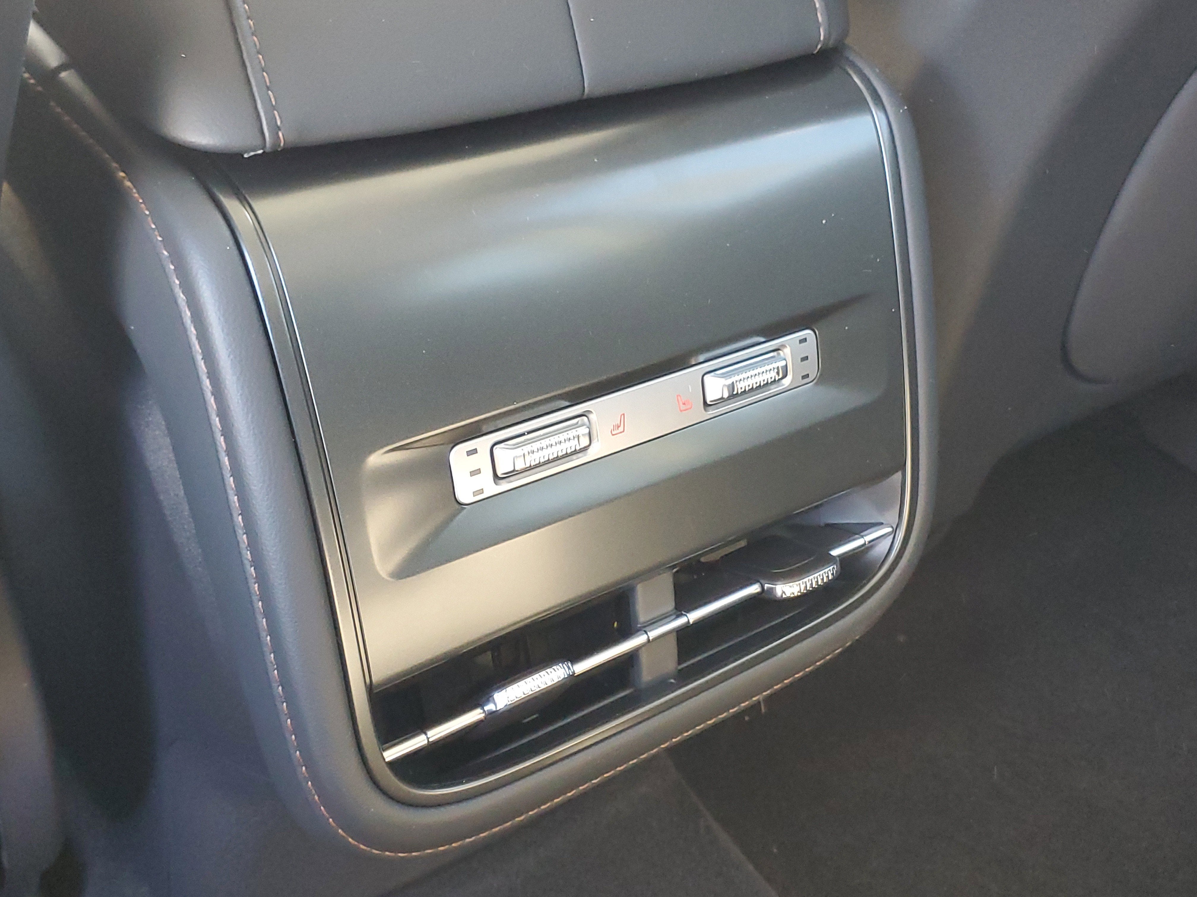 2026 Lincoln Nautilus Reserve Hybrid