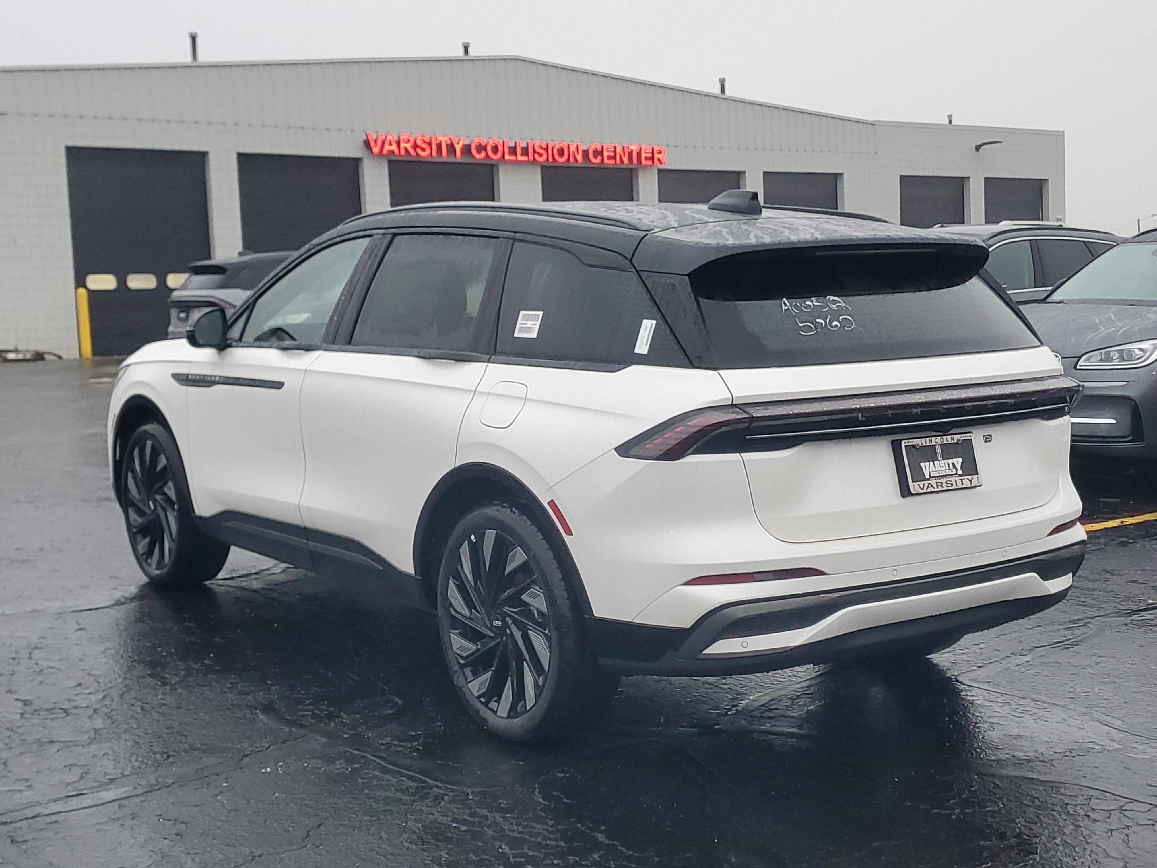2026 Lincoln Nautilus Reserve Hybrid