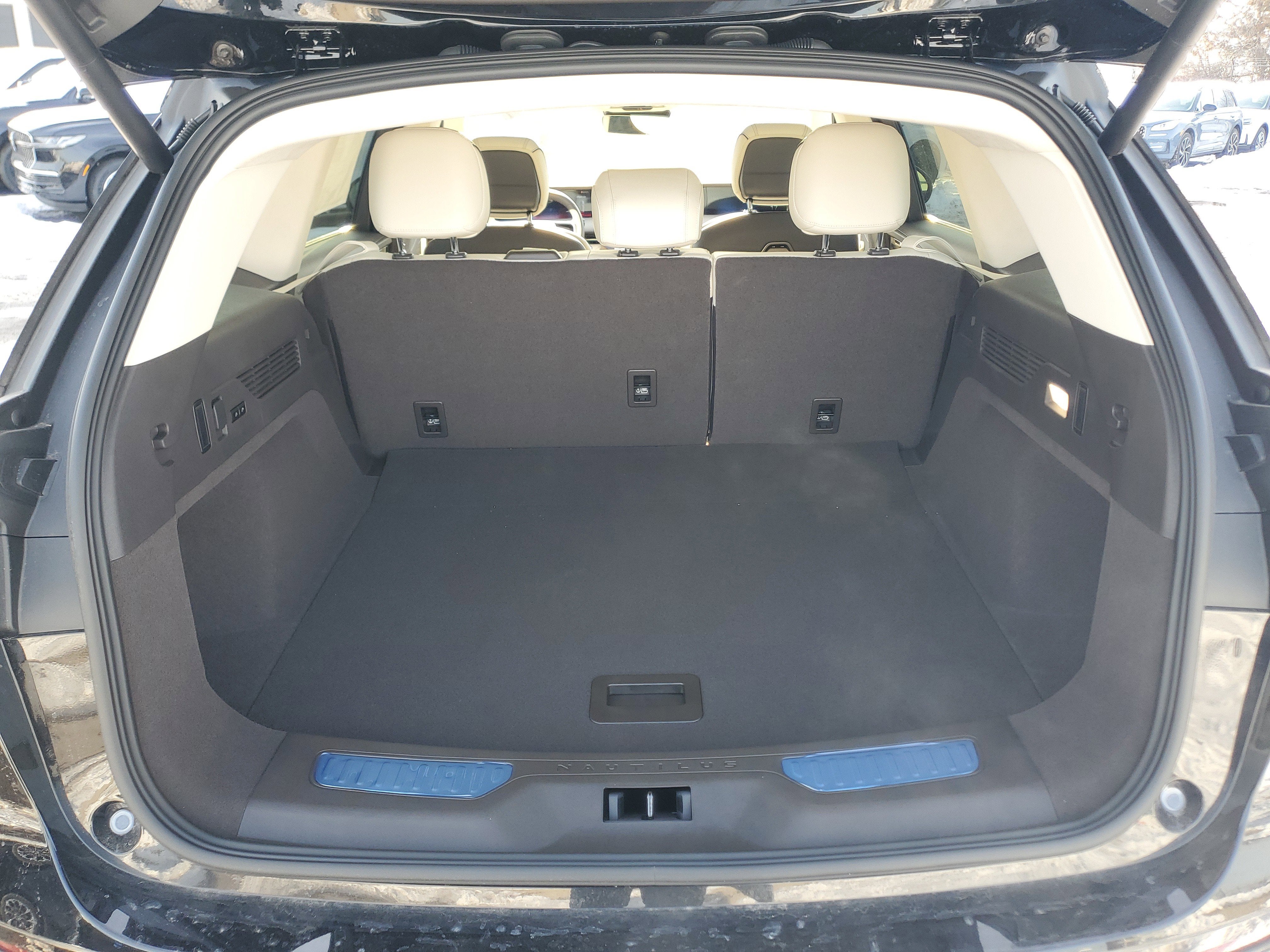 2026 Lincoln Nautilus Black Label Hybrid