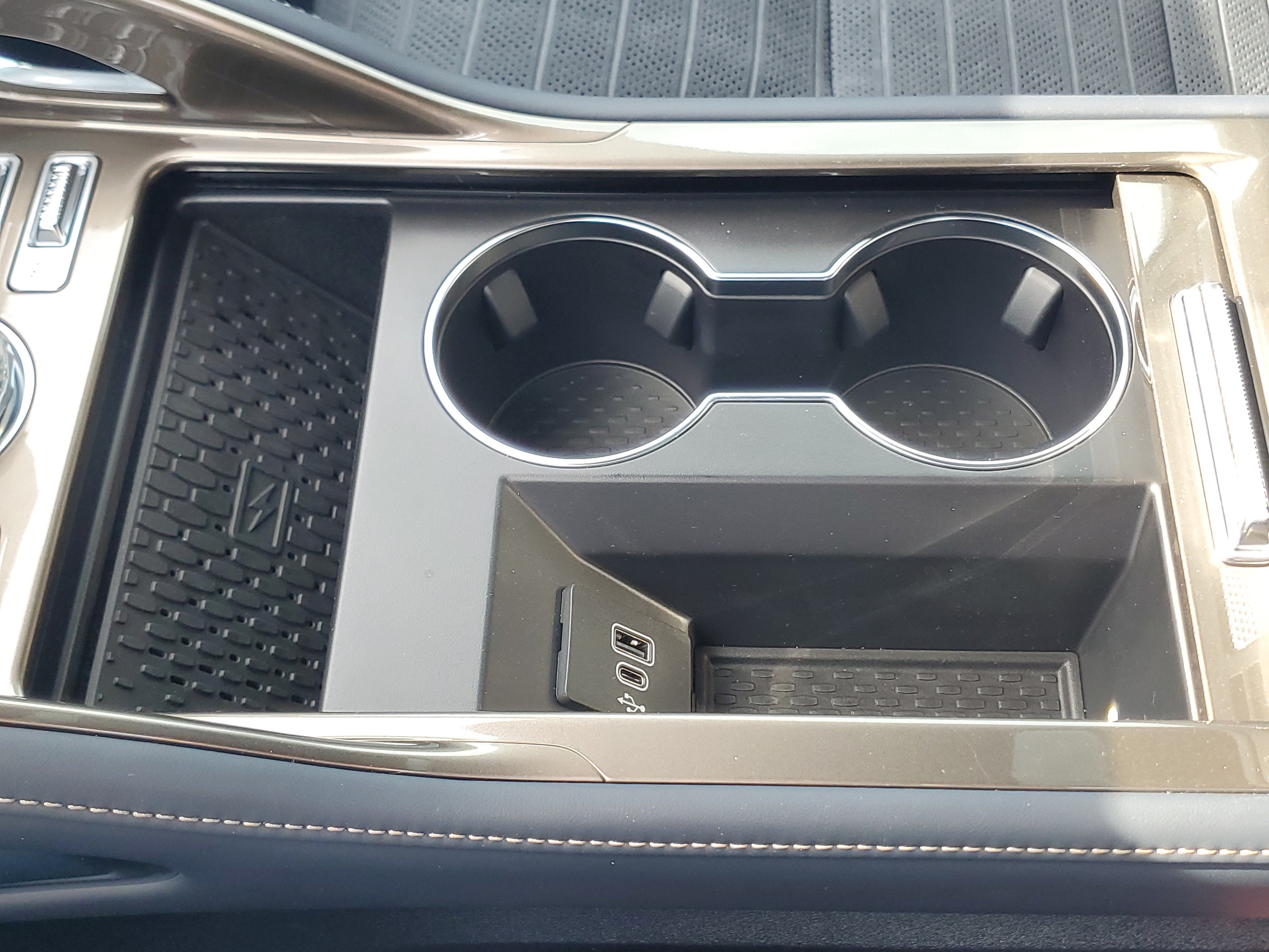 2026 Lincoln Nautilus Black Label Hybrid