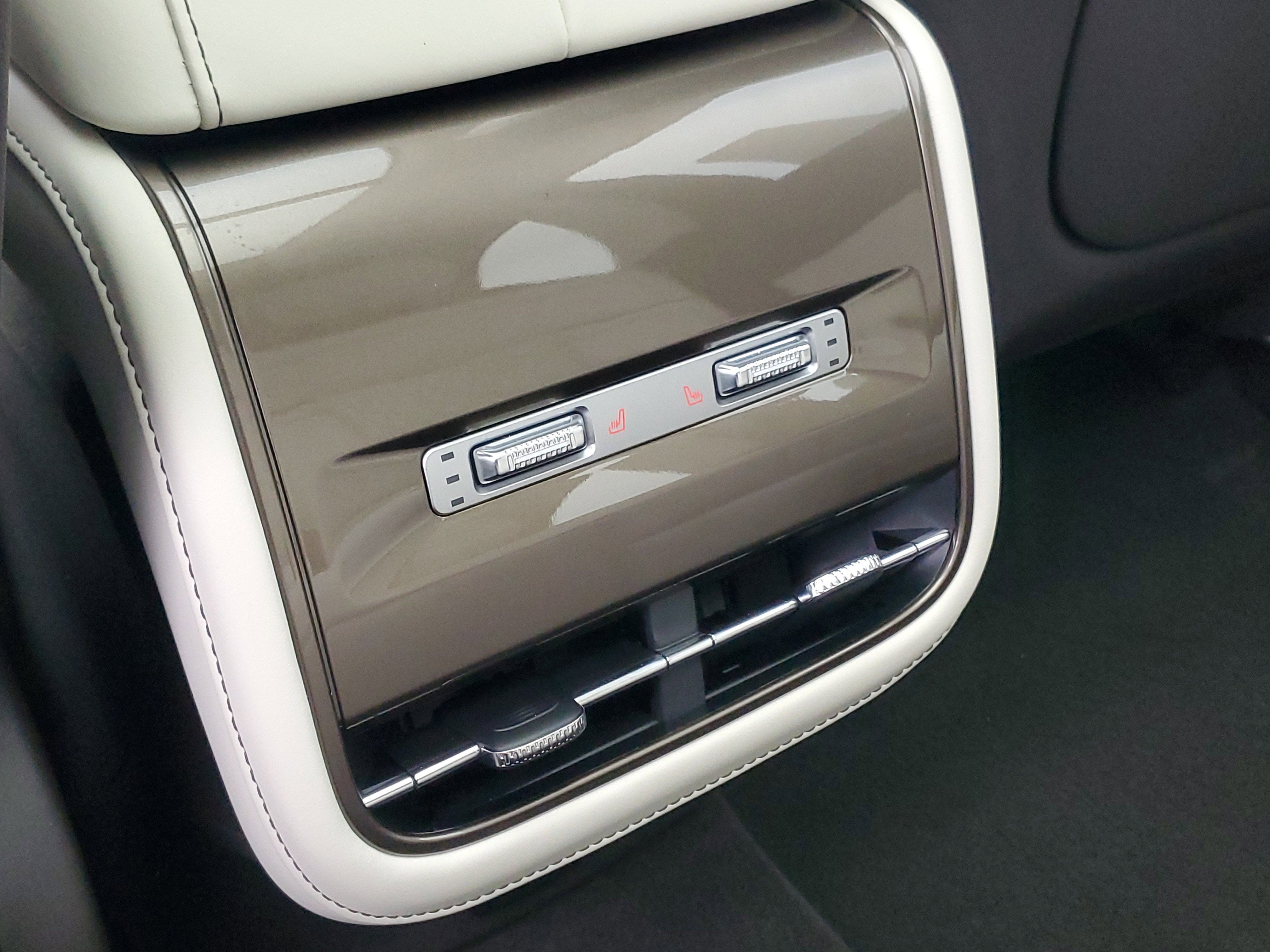 2026 Lincoln Nautilus Black Label Hybrid