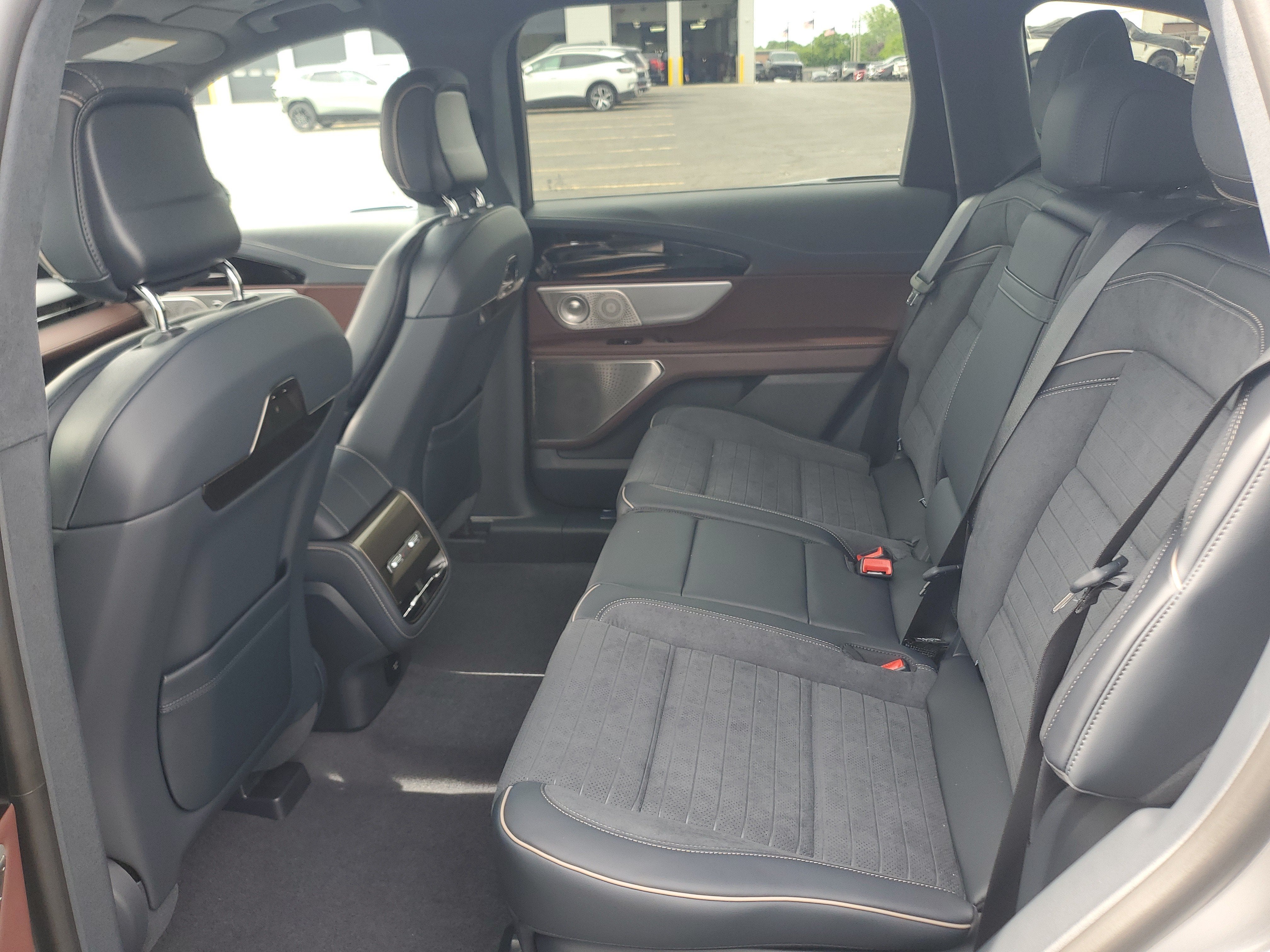 2026 Lincoln Nautilus Black Label Hybrid
