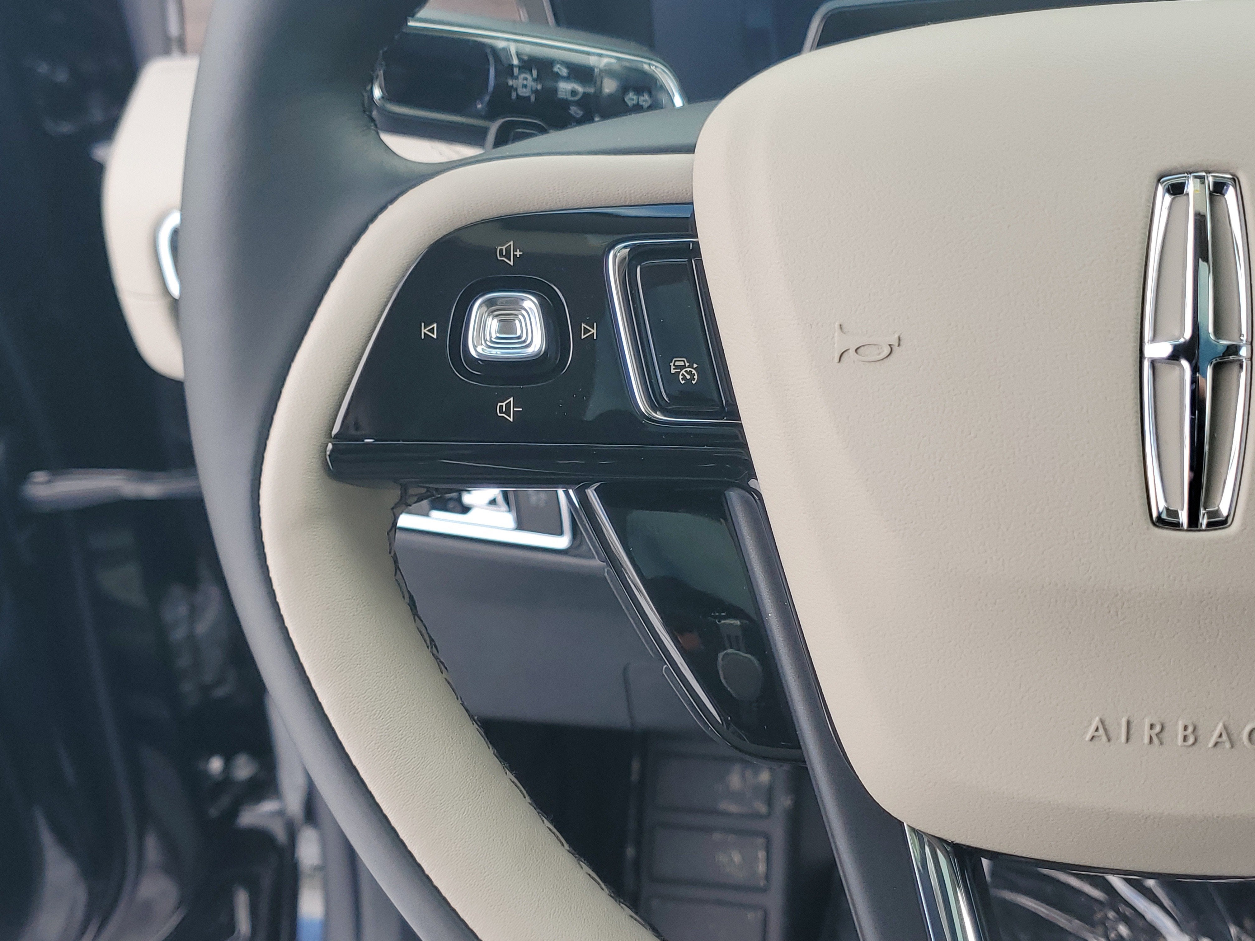 2026 Lincoln Corsair Grand Touring Hybrid