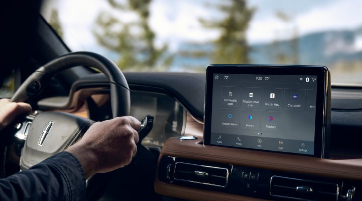 The center touchscreen of a Lincoln Aviator® SUV is shown | Varsity Lincoln in Novi MI