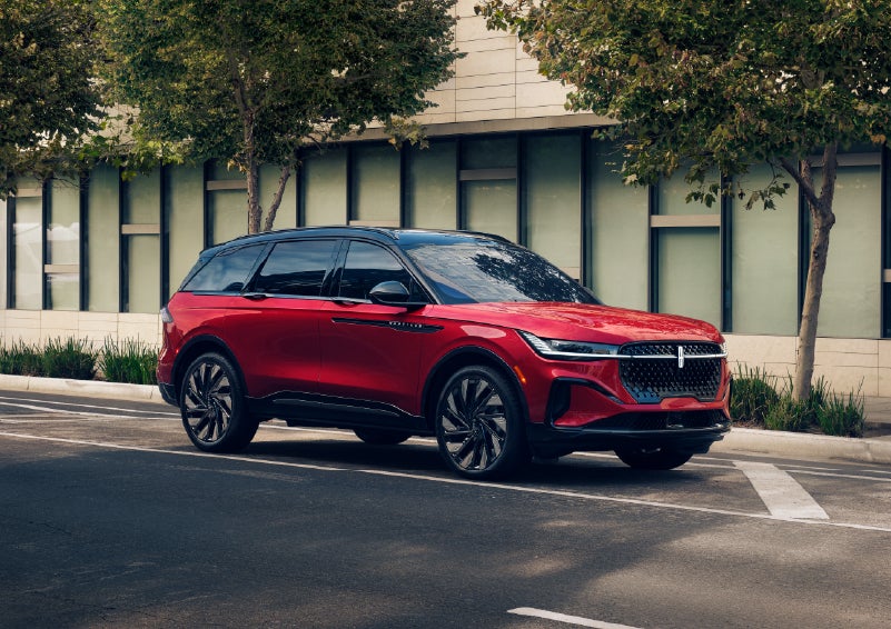 2026 Lincoln Nautilus® SUV with the available Jet Appearance Package and Hybrid transmission. | Varsity Lincoln in Novi MI