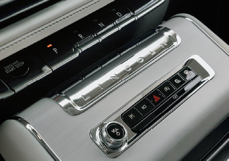 The piano key gear selector of a 2027 Lincoln Aviator® Back Label™ SUV. | Varsity Lincoln in Novi MI