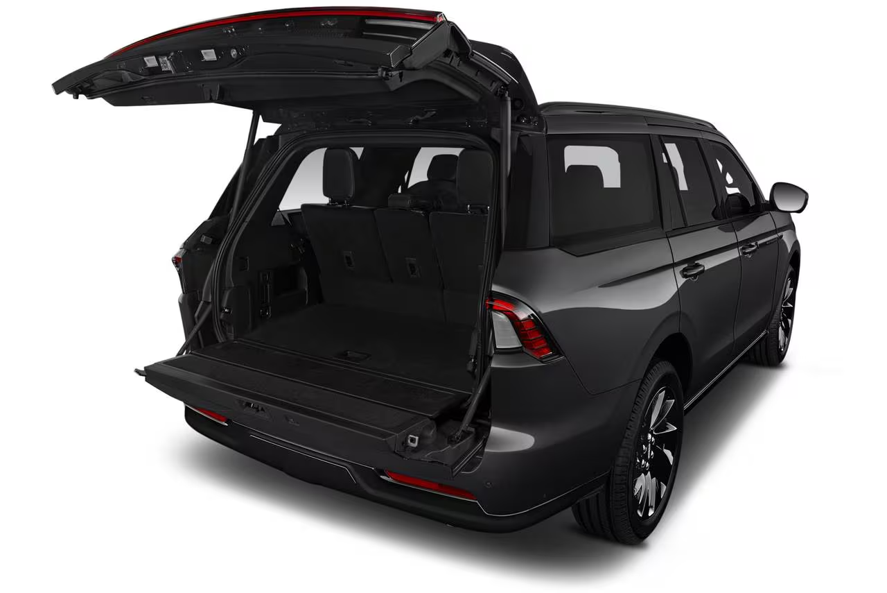 2026 Lincoln Navigator Cargo Space